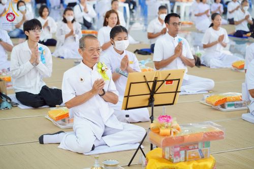 ภาพ No.226509:วันที่ 26 พฤษภาคม พ.ศ. 2568 พิธีบุพเปตพลี ครั้งที่ 164 ร่วมอุทิศบุญแด่หมู่ญาติที่ล่วงลับไปแล้ว และสืบทอดอายุพระพุทธศาสนา ณ หอฉันคุณยายอาจารย์ฯ วัดพระธรรมกาย