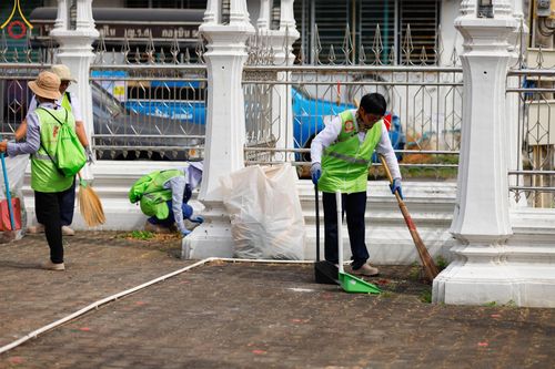 ภาพ No.128011:V.32 เต็มที่เพื่อบางกล่ำ การเตรียมงานของเจ้าหน้าที่หน่วยงานต่างๆ  เพื่องานธรรมยาตราอัญเชิญพระบรมสารีริกธาตุ ประดิษฐาน ณ ศูนย์ปฏิบัติธรรมภาคใต้ อ.บางกล่ำ จ.สงขลา ระหว่างวันที่ 9-10 มีนาคม พ.ศ. 2567