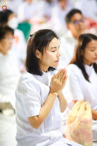 ภาพ No.145713:พิธีตักบาตรฉลองพระใหม่ รุ่นเข้าพรรษา ณ วิหารคด วัดพระธรรมกาย วันเสาร์ที่ 20 กรกฎาคม พ.ศ. 2567