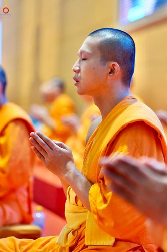 ภาพ No.236042:วันที่ 3 สิงหาคม พ.ศ. 2568 พิธีบูชาข้าวพระ ณ สภาธรรมกายสากล วัดพระธรรมกาย