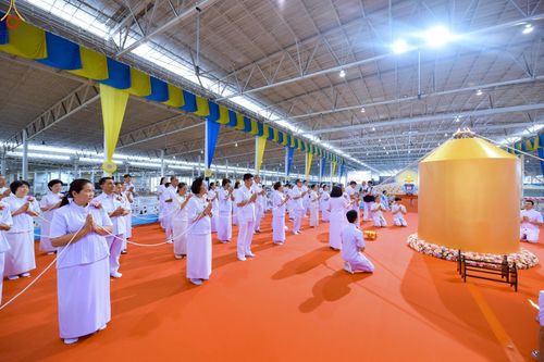 ภาพ No.238998:วันอาทิตย์ที่ 17 สิงหาคม พ.ศ. 2568 งานบุญวันอาทิตย์ พิธีจุดเทียนใจ ไฟนิรันด์ อนันตชัย ณ วัดพระธรรมกาย จ.ปทุมธานี