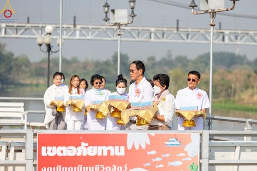 ภาพ No.199493:พิธีทอดผ้าป่าทำนุบำรุงศาสนสถาน ณ วัดศิลามูล ตำบลหินมูล อำเภอบางเลน จังหวัดนครปฐม ในโครงการธรรมยาตรา กตัญญูบูชา มหาปูชนียาจารย์ พระมงคลเทพมุนี(สด จนฺทสโร) พระผู้ปราบมาร อนุสรณ์สถาน 7 แห่ง ปีที่ 13 วันที่ 21 มกราคม พ.ศ. 2568