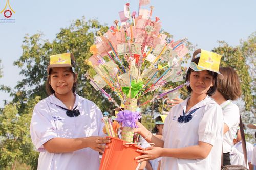 ภาพ No.189703:พิธีทอดผ้าป่าทำนุบำรุงศาสนสถาน ในโครงการธรรมยาตรา กตัญญูบูชา มหาปูชนียาจารย์ พระมงคลเทพมุนี(สด จนฺทสโร) พระผู้ปราบมาร อนุสรณ์สถาน 7 แห่ง ปีที่ 13 ณ วัดใหม่พิบูลย์ผล ต.บางเลน อ.สองพี่น้อง จ.สุพรรณบุรี วันที่ 5 มกราคม พ.ศ. 2568