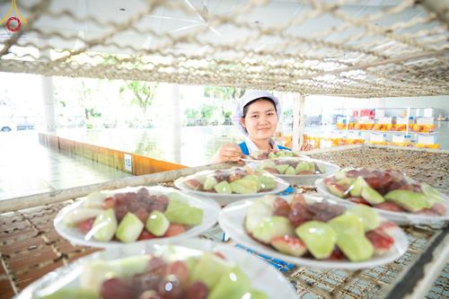 ภาพ No.184770:พิธีถวายภัตตาหารเมนูสวรรค์ "เพื่อการบรรลุธรรม" เนื่องในวาระอายุวัฒนมงคล 84 ปี หลวงพ่อทัตตชีโว วันเสาร์ที่ 21 ธันวาคม พ.ศ. 2567 ณ หอฉันคุณยายอาจารย์ฯ วัดพระธรรมกาย