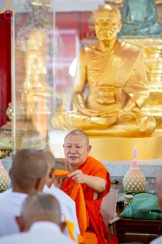 ภาพ No.101207:พิธีบรรพชาธรรมทายาท ในโครงการอุปสมบทบูชาธรรม มหาปูชนียาจารย์ พ.ศ. 2566 ณ วัดสองพี่น้อง สุพรรณบุรี วันที่ 5 ธันวาคม พ.ศ. 2566