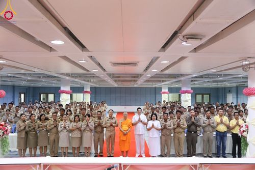 ภาพ No.104704:การประชุมกำนัน ผู้ใหญ่บ้าน สารวัตรกำนัน แพทย์ประจำตำบล และผู้ช่วยผู้ใหญ่บ้าน อ.คลองหลวง จ.ปทุมธานี ประจำเดือนธันวาคม พ.ศ. 2566 วันพฤหัสบดีที่ 28 ธันวาคม พ.ศ. 2566 เวลา 13.30 น. ณ ห้องสัมมนา SPD 7 E สภาธรรมกายสากล วัดพระธรรมกาย