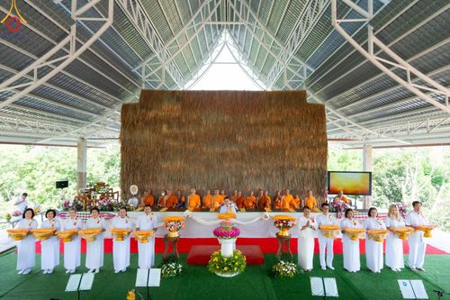 ภาพ No.142409:พิธีทอดผ้าป่า เพื่อสมทบทุนสร้างมหาวิหาร วันเสาร์ ที่ 22 มิถุนายน พ.ศ. 2567 ณ ศูนย์ปฏิบัติธรรมแก้วภูเรือ อ.ภูเรือ จ.เลย