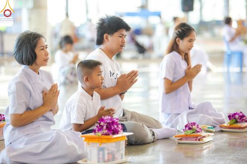 ภาพ No.151144:พิธีบูชาข้าวพระ ในวันอาทิตย์ต้นเดือน วันที่ 1 กันยายน พ.ศ. 2567 ณ สภาธรรมกายสากล วัดพระธรรมกาย