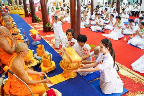 ภาพ No.183664:พิธีทอดกฐิน ณ วัดกลางธนรินทร์ จ.สิงห์บุรี ในโครงการทอดกฐินสามัคคีทั่วไทย 30,000 วัด บูชาธรรม 80 ปี หลวงพ่อธัมมชโย โดยคณะศิษยานุศิษย์วัดพระธรรมกาย วันที่ 9 พฤศจิกายน  พ.ศ. 2567