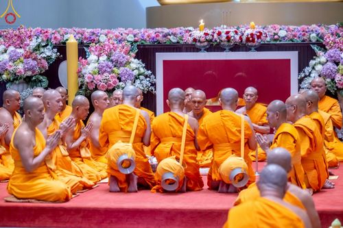 ภาพ No.217439:วันเสาร์ที่ 12 เมษายน พ.ศ. 2568 พิธีอุปสมบท ในโครงการอุปสมบทหมู่ บูชาธรรมหลวงพ่อธัมมชโย, โครงการธรรมทายาท ระดับอุดมศึกษา รุ่นที่ 52 ,  โครงการบวชพระนานาชาติ AEC & WAB CEO รุ่นที่ 4 ณ วัดพระธรรมกาย