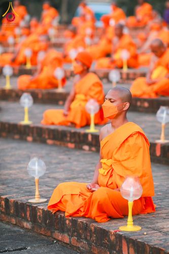 ภาพ No.130603:พิธีจุดโคมประทีปถวายเป็นพุทธบูชา ในโครงการบรรพชา 1,250 รูป ณ มหาวิหารมายาเทวี แดนประสูติ สวนลุมพินี ประเทศเนปาล วันที่ 9 มีนาคม พ.ศ. 2567