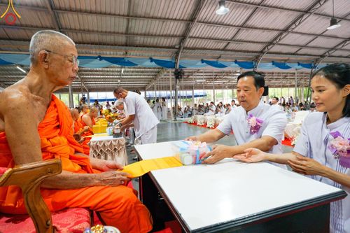 ภาพ No.140825:พิธีตักบาตรพระ 500 รูป ปีที่ 9 ณ ธุดงคสถานล้านนา อำเภอสันทราย จังหวัดเชียงใหม่ วันอาทิตย์ที่ 9 มิถุนายน พ.ศ. 2567