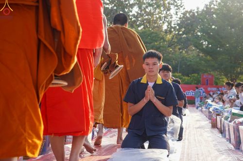 ภาพ No.123672:พิธีตักบาตรพระ ๑,๐๐๐ รูป ทำบุญครบรอบวัดห้วยตองสัก ๓๖ ปี วันเสาร์ที่ ๑๐ กุมภาพันธ์ พ.ศ. ๒๕๖๗ ณ วัดห้วยตองสัก อ.จอมทอง จ.เชียงใหม่