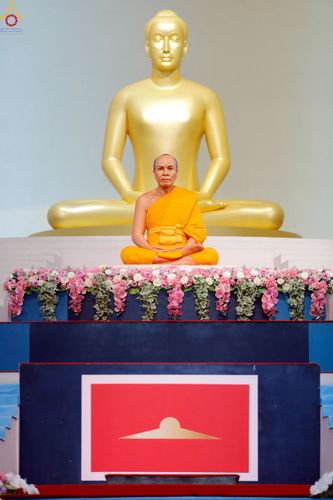 ภาพ No.243589:วันอาทิตย์ที่ 7 กันยายน พ.ศ. 2568 พิธีบูชาครูผู้ค้นพบวิชชาธรรมกาย , พิธีบูชาข้าวพระ ณ สภาธรรมกายสากล วัดพระธรรมกาย