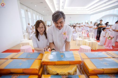 ภาพ No.254239:วันที่ 12 ตุลาคม พ.ศ. 2568 พิธีทอดกฐินสามัคคีวัดพระธรรมกายสิงคโปร์  新加坡法身寺功德衣法会 Dhammakaya Centre Singapore Kathina Ceremony  