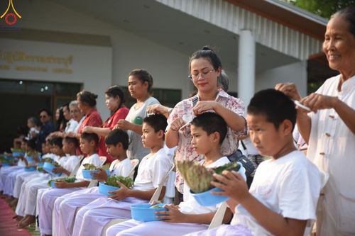 ภาพ No.133379:พิธีตัดปอยผม ธรรมทายาท โครงการบรรพชาสามเณร ฟื้นฟูพระพุทธศาสนาทั่วไทย  ณ ศูนย์ปฏิบัติธรรมจังหวัดสระบุรี อ.พระพุทธบาท จ.สระบุรี  วันที่ 2 เมษายน พ.ศ. 2567