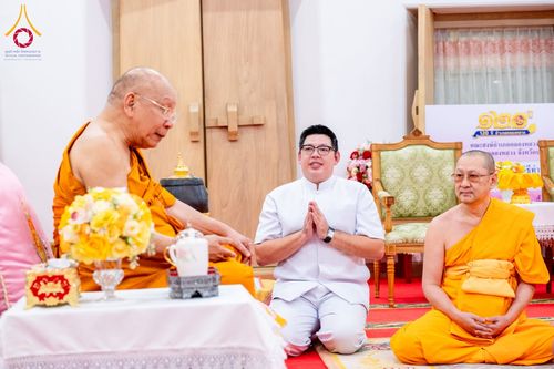 ภาพ No.159324:วันศุกร์ที่ 25 กันยายน พ.ศ. 2567 วัดพระธรรมกาย มูลนิธิธรรมกาย และคณะศิษยานุศิษย์ฯ ร่วมสมทบกัปปิยภัณฑ์ จำนวน 200,000 บาท สนับสนุนสำนักงานเจ้าคณะใหญ่หนตะวันออก ฝ่ายสาธารณสงเคราะห์ของมหาเถรสมาคม เพื่อช่วยเหลือผู้ประสบอุทกภัย