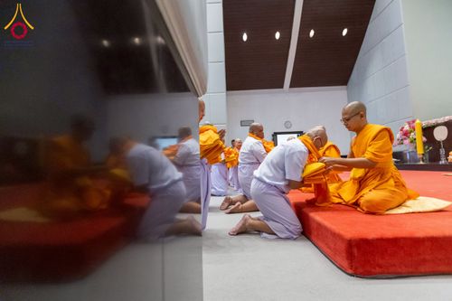ภาพ No.244961:วันเสาร์ที่ 6 กันยายน พ.ศ. 2568 พิธีถวายบาตร บรรพชา อุปสมบทของนาคธรรมทายาท โครงการอุปสมบทหมู่บูชาธรรมครบรอบ 108 ปี  วันครูผู้ค้นพบวิชชาธรรมกาย ณ โบสถ์พระไตรปิฎก วัดพระธรรมกาย