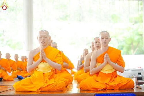 ภาพ No.169748:พิธีถวายภัตตาหารเมนูสวรรค์ "เพื่อการบรรลุธรรม" เนื่องในวันลอยกระทง (ขึ้น 15 ค่ำ เดือน 12) วันศุกร์ที่ 15 พฤศจิกายน พ.ศ. 2567 ณ หอฉันคุณยายอาจารย์ฯ วัดพระธรรมกาย