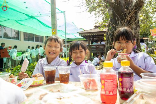 ภาพ No.104881:วันรวมพลังเด็กดี V-star ผู้นำฟื้นฟูศีลธรรมโลก จังหวัดกำแพงเพชร ณ ศูนย์ปฏิบัติธรรมกำแพงเพชร ในอุปถัมภ์พระพรหมวชิรปัญญาจารย์ วันที่ 22 ธันวาคม พ.ศ. 2566