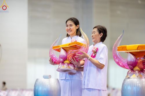 ภาพ No.154611:พิธีทอดผ้าป่าสมทบกฐินวัดพระธรรมกาย และสมทบกฐิน 30,000 วัดทั่วไทย ครั้งที่ 2 ณ สภาธรรมกายสากล วัดพระธรรมกาย วันอังคารที่ 17 กันยายน พ.ศ. 2567