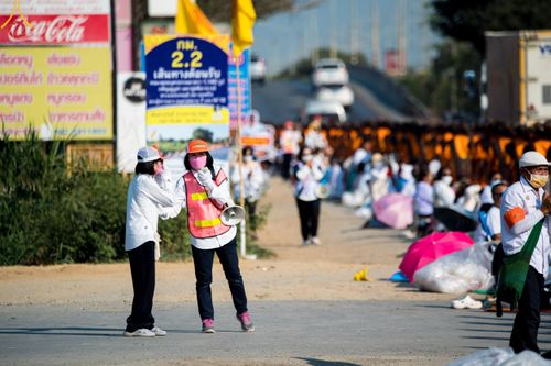 ภาพ No.119789:V.19 แกล้วกล้า การเตรียมงาน เก็บงาน การรับบุญของเจ้าหน้าที่หน่วยงานต่างๆ เพื่อโครงการธรรมยาตรา กตัญญูบูชามหาปูชนียาจารย์ พระมงคลเทพมุนี (สด จนฺทสโร) พระผู้ปราบมาร อนุสรณ์สถาน 7 แห่ง ปีที่ 12 ระหว่างวันที่ 2 - 31 มกราคม พ.ศ.2567