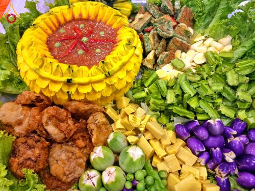 ภาพ No.204398:พิธีถวายภัตตาหารเป็นสังฆทาน แด่พระธรรมยาตรา ณ วัดพระธรรมกาย ตำบลคลองสาม อำเภอคลองหลวง จังหวัดปทุมธานี ในโครงการธรรมยาตรา กตัญญูบูชา มหาปูชนียาจารย์ พระมงคลเทพมุนี(สด จนฺทสโร) พระผู้ปราบมาร อนุสรณ์สถาน 7 แห่ง ปีที่ 13 วันที่ 31 มกราคม พ.ศ. 2568