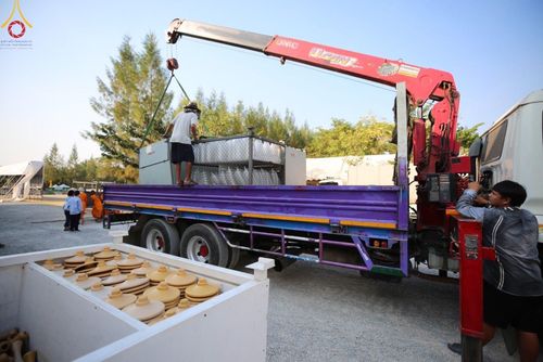 ภาพ No.109447:V.7 พลังใจ การเตรียมงาน เก็บงาน การรับบุญของเจ้าหน้าที่หน่วยงานต่างๆ เพื่อโครงการธรรมยาตรา กตัญญูบูชามหาปูชนียาจารย์ พระมงคลเทพมุนี (สด จนฺทสโร) พระผู้ปราบมาร อนุสรณ์สถาน 7 แห่ง ปีที่ 12 ระหว่างวันที่ 2 - 31 มกราคม พ.ศ.2567