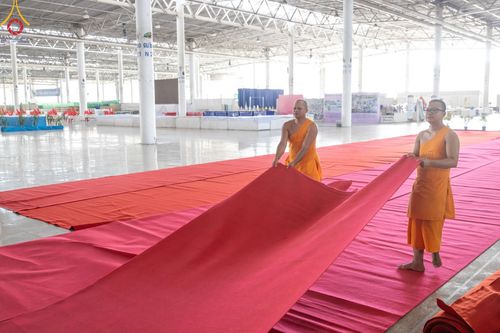 ภาพ No.60634:V.38 ทุ่มพลังเพื่อพ่อครบ 80 ปี ภาพการเตรียมงานของหน่วยงานต่างๆ เพื่อพิธีฉลองอายุวัฒนมงคล 80 ปี หลวงพ่อธัมมชโย และรับถวายมหาสังฆทาน 10,000 กว่าวัดทั่วประเทศ ในวันคุ้มครองโลก วันจันทร์ที่ 22 เมษายน พ.ศ. 2567