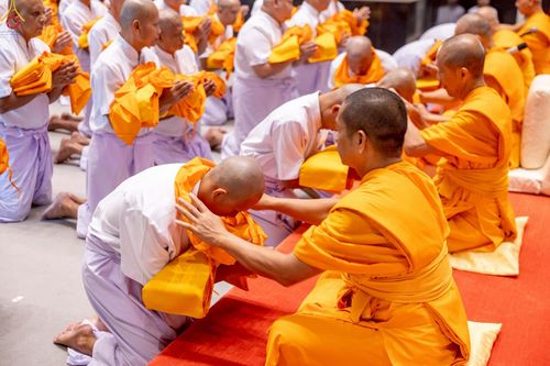 ภาพ No.232385:วันเสาร์ที่ 5 กรกฎาคม พ.ศ. 2568 พิธีบรรพชาอุปสมบท ธรรมทายาท โครงการบรรพชาอุปสมบทหมู่ รุ่นเข้าพรรษา ,  โครงการบวชพระนานาชาติ AEC & WAB รุ่นที่ 9 ณ วัดพระธรรมกาย