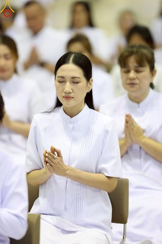 ภาพ No.222880:วันอาทิตย์ต้นเดือนที่ 4 พฤษภาคม พ.ศ. 2568 พิธีบูชาข้าวพระ ณ สภาธรรมกายสากล วัดพระธรรมกาย