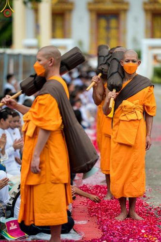 ภาพ No.128309:พิธีอัญเชิญพระบรมสารีริกธาตุ " ใจกลางเมืองนครหาดใหญ่ " เพื่อประดิษฐาน ณ มหารัตนเจดีย์สิริปทุมสวรรค์ (เจดีย์อริยพุทธะ 5 พระองค์) ศูนย์ปฏิบัติธรรมภาคใต้ อ.บางกล่ำ จ.สงขลา  วันที่ 9 มีนาคม พ.ศ.2567 (ชุดที่ 1)