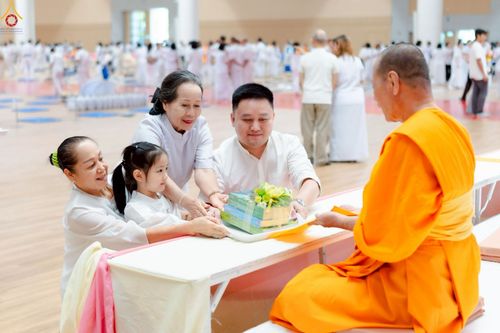 ภาพ No.225458:วันอาทิตย์ที่ 18 พฤษภาคม พ.ศ. 2568 พิธีร่วมบุญการศึกษา พระภิกษุ สามเณร ณ ห้องแก้วสารพัดนึก 2 วัดพระธรรมกาย