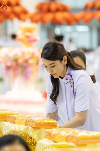 ภาพ No.167814:พิธีทอดกฐิน และ พิธีกรานกฐิน ในวันอาทิตย์ที่ 3 พฤศจิกายน พ.ศ. 2567 ณ วัดพระธรรมกาย จ.ปทุมธานี