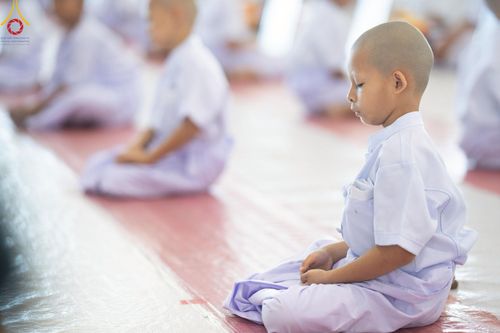 ภาพ No.215063:วันเสาร์ที่ 5 เมษายน พ.ศ. 2568 พิธีเวียนประทักษิณรอบพระมหาธรรมกายเจดีย์  พิธีวันทาเจดีย์ พิธีขอขมาและมอบผ้าไตร ในโครงการบรรพชาสามเณรฟื้นฟูพระพุทธศาสนาทั่วไทย , โครงการหน่อแก้วเปรียญธรรม รุ่นที่ 13 ,  โครงการสามเณรยุวธรรมทายาท รุ่นที่ 33 , โครงการสามเณรมั