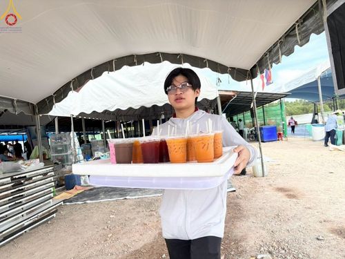 ภาพ No.211254:วันเสาร์ที่ 15 มีนาคม พ.ศ. 2568  การเตรียมงานของเจ้าหน้าที่ เพื่องานฉลองปทุมเจดีย์ ณ ศูนย์อบรมเยาวชนปัตตานี