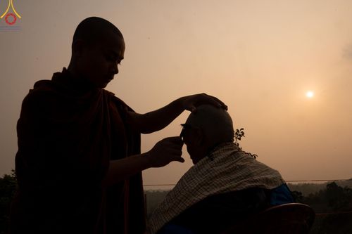 ภาพ No.127708:Photo Story ปฐมบรรพชาชาวพุทธมาร์มา Episode 2/5 วันที่ 6-7 กุมภาพันธ์ พ.ศ. 2567  โครงการบรรพชาครั้งประวัติศาสตร์ แห่งเทือกเขาจิตตะกอง  ครั้งแรกของชาวพุทธมาร์มา บังกลาเทศ บูชาธรรม 80 ปีหลวงพ่อธัมมชโย ณ วัดธัมจักร อรัญกุฏิ เมืองรัมการ์ คาร์กาชารี บังกลาเทศ