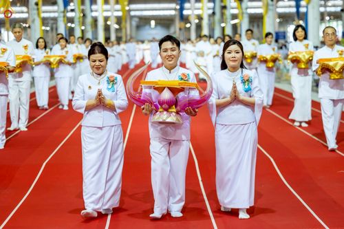 ภาพ No.251670:วันที่ 10 ตุลาคม พ.ศ. 2568 พิธีทอดผ้าป่าสมทบกฐินวัดพระธรรมกาย และสมทบกฐิน 30,000 กว่าวัดทั่วประเทศ ครั้งที่ 3 ณ สภาธรรมกายสากล วัดพระธรรมกาย