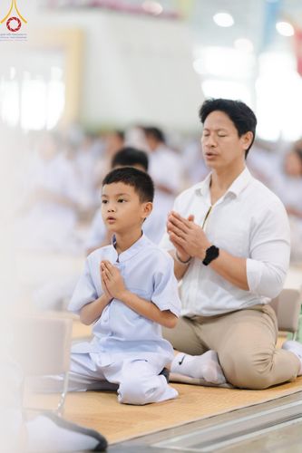 ภาพ No.205967:พิธีตักบาตร และ พิธีบูชาข้าวพระ ในวันอาทิตย์ต้นเดือน 2 กุมภาพันธ์ พ.ศ. 2568 ณ สภาธรรมกายสากล วัดพระธรรมกาย