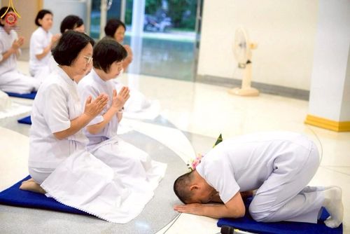 ภาพ No.223236:วันที่ 2 -10 พฤษภาคม พ.ศ. 2568 พิธีตัดปอยผม ปลงผม พิธีขอขมาลาอุปสมบทอุทิศชีวิต ของอุบาสก พิสิทธิ์ หมื่นแกล้ว  ณ วัดพระธรรมกาย