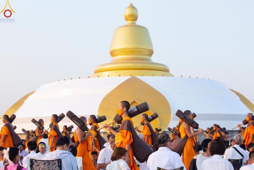ภาพ No.116709:พิธีต้อนรับพระธรรมยาตรา ปีที่ 12 ณ อนุสรณ์สถานบางปลา จ.นครปฐม วันที่ 21 มกราคม พ.ศ. 2567