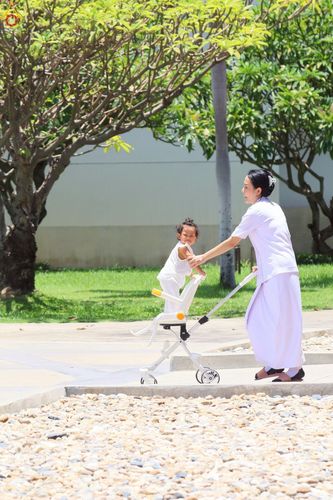 ภาพ No.238042:วันเสาร์ที่ 9 สิงหาคม พ.ศ. 2568 (วันพระ ขึ้น 15 ค่ำ เดือน 9) พิธีบุพเปตพลี ครั้งที่ 168 ร่วมอุทิศบุญแด่หมู่ญาติที่ล่วงลับไปแล้ว และสืบทอดอายุพระพุทธศาสนา ณ หอฉันคุณยายอาจารย์ฯ วัดพระธรรมกาย