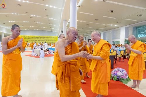 ภาพ No.236434:วันที่ 3 สิงหาคม พ.ศ. 2568 พิธีถวายมหาสังฆทานคณะสงฆ์ 2,000 กว่าวัดทั่วประเทศ ปีที่ 25 , พิธีถวายไทยธรรมคณะสงฆ์ 323 วัด 4 จังหวัดชายแดนภาคใต้ ณ วัดพระธรรมกาย