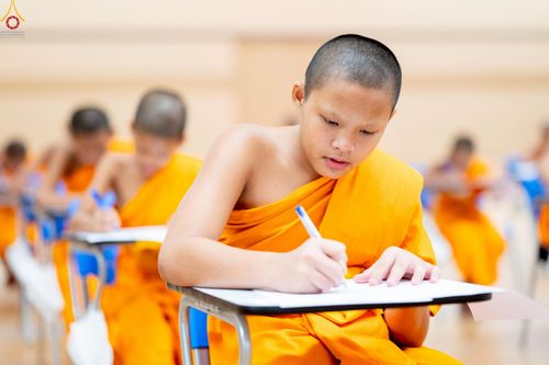 ภาพ No.249714:วันที่ 1 ตุลาคม พ.ศ. 2568 การสอบธรรมสนามหลวง นักธรรมชั้นตรี อำเภอคลองหลวง จังหวัดปทุมธานี ณ ห้องแก้วสารพัดนึก 2 วัดพระธรรมกาย