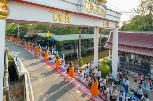 ภาพ No.113193:พิธีต้อนรับพระธรรมยาตรา ปีที่ 12 วันที่ 15 มกราคม พ.ศ. 2567 ณ วัดโบสถ์บน จ.นนทบุรี