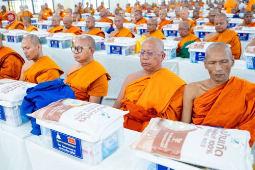 ภาพ No.208543:พิธีถวายสังฆทานแด่คณะสงฆ์ 323 วัด ปีที่ 21 ครั้งที่ 174 พิธีมอบกองทุนหนุนแรงใจช่วยครูใต้ ปีที่ 18 ครั้งที่ 138 และพิธีทำบุญอุทิศส่วนกุศลให้ผู้วายชนม์ ณ วัดบุณณาราม(วัดโคกงู) จ.นราธิวาส วันเสาร์ที่ 15 กุมภาพันธ์ พ.ศ.2568