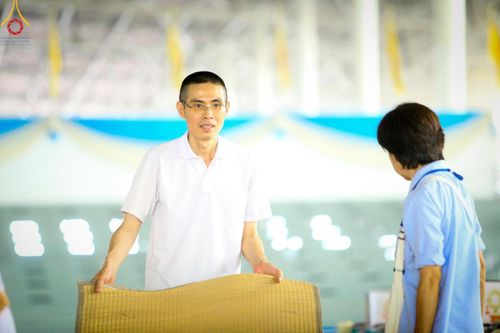 ภาพ No.59727:V.39 ทุ่มสุดใจ ธรรมชัย 80 ปี การเตรียมงาน การปฏิบัติงาน ของเจ้าหน้าที่หน่วยงานต่างๆ เพื่อพิธีฉลองอายุวัฒนมงคล 80 ปี หลวงพ่อธัมมชโย และรับถวายมหาสังฆทาน 10,000 กว่าวัดทั่วประเทศ ในวันคุ้มครองโลก จันทร์ที่ 22 เมษายน พ.ศ. 2567