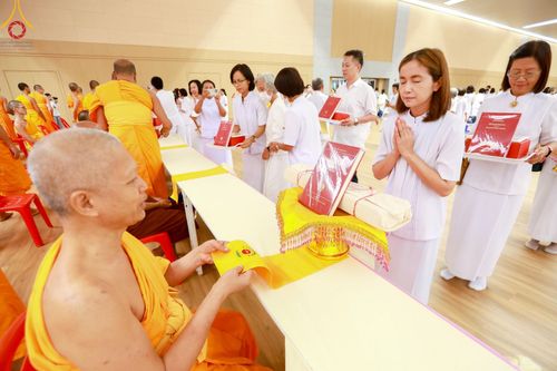 ภาพ No.138888:พิธีถวายกองทุนสนับสนุน การสร้างพระไตรปิฎกฉบับธรรมชัย และอนุรักษ์คัมภีร์ใบลาน น้อมบูชาธรรมหลวงพ่อธัมมชโย 80 ปี ณ ห้องแก้วสารพัดนึก 2 วัดพระธรรมกาย วันเสาร์ที่ 1 มิถุนายน พศ. 2567