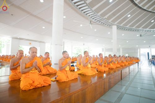 ภาพ No.157755:พิธีถวายภัตตาหารเมนูสวรรค์ ในพรรษาแห่งการเข้าถึงธรรม วันเสาร์ที่ 28 กันยายน พ.ศ. 2567 ณ หอฉันคุณยายอาจารย์ฯ วัดพระธรรมกาย