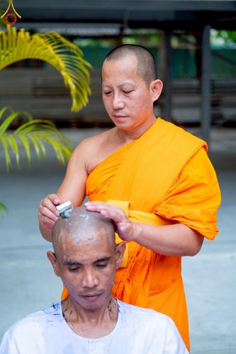 ภาพ No.216774:วันอาทิตย์ที่ 6 เมษายน พ.ศ. 2568 พิธีตัดปอยผม และปลงผมนาคธรรมทายาท โครงการบวชบูชาธรรม81ปี หลวงพ่อธัมมชโย โครงการ 1 และ 2 โครงการนานาชาติ AEC&WAB รุ่น CEO (ผู้บริหาร) รุ่นที่4 ณ หมู่บ้านบรรลุธรรม วัดพระธรรมกาย
